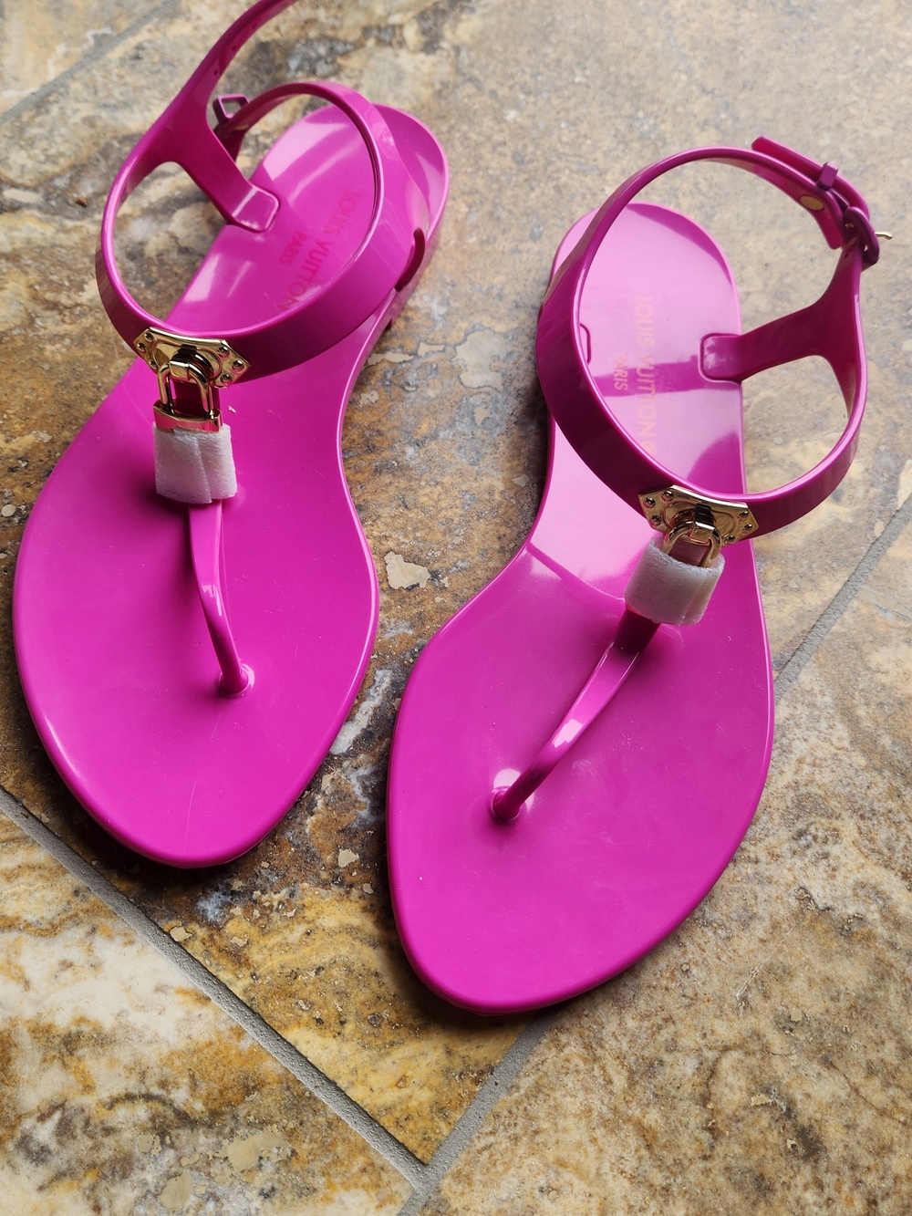Louis Vuitton Rubber T-Strap Sandals Pink New